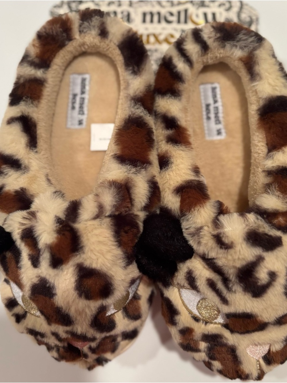 Luna Mellow Luxe memory foam leopard slippers / size medium (7/8) / NEW with tag